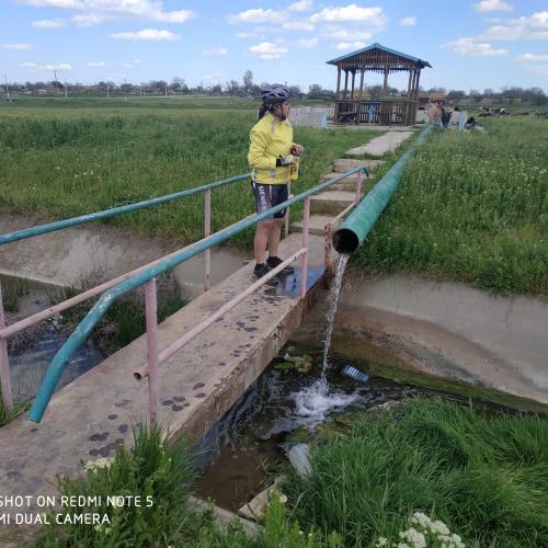 Фото Джерело з прісною водою