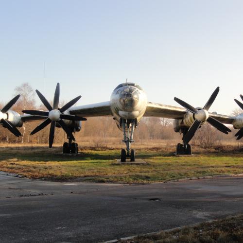 Фото Ту-95У (пам'ятник, Бомбардувальник)