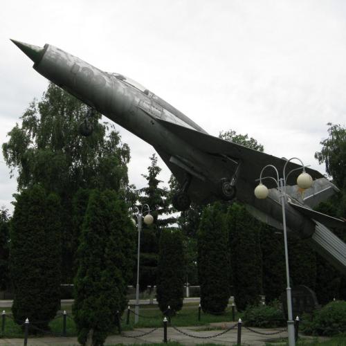 Фото МіГ-21 (пам'ятник, Винищувач)