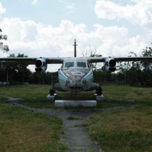 Фото Let L-410UVP Turbolet (пам'ятник, Пасажирський літак)