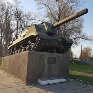 Фото ІСУ-152К (пам'ятник, Артилерійська установка)