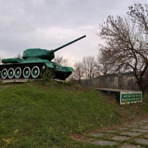 Фото Т-34-85 (пам'ятник, Танк)