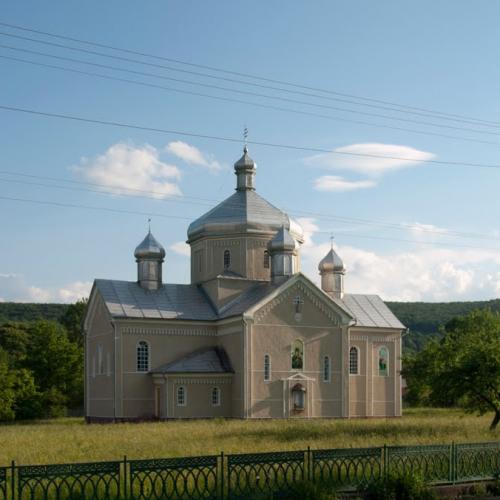 Фото Греко-католицька церква Співстраждання і Різдва Богородиці