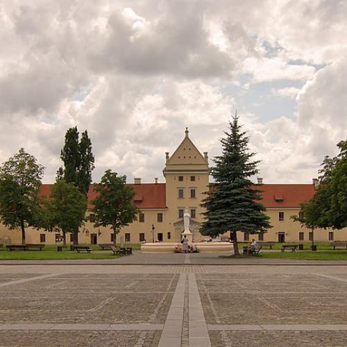 Фото Жо́вківський за́мок