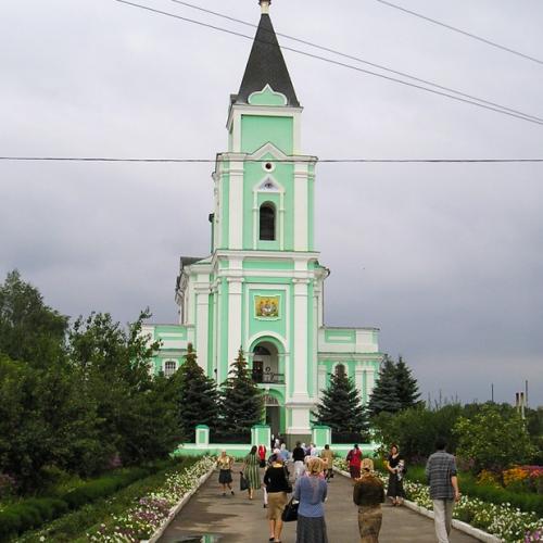 Фото Троїцький Браїлівський жіночий монастир УПЦ (колишній монастир тринітаріїв).