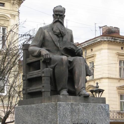 Фото Пам'ятник Михайлові Грушевському