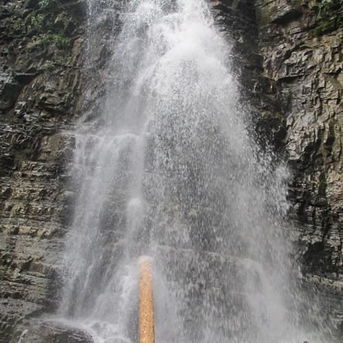 Фото Манявський водоспад