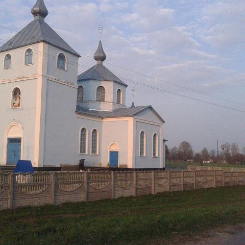 Фото Різдво-Богородична церква