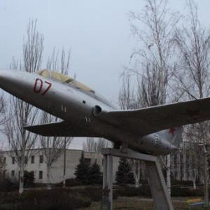 Фото Аеро Л-29 «Дельфін» (пам'ятник, Навчально-тренувальні літаки)
