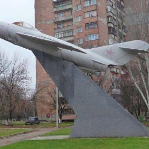 Фото МіГ-17ПФ (пам'ятник, Винищувач)