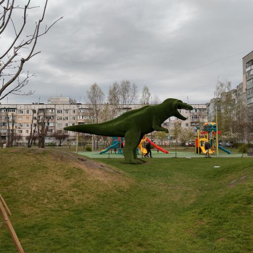 Фото Динозаври у сквері