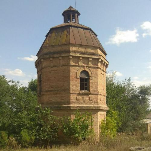 Фото Двоярусна, восьмигранна водонапірна вежа 1910р