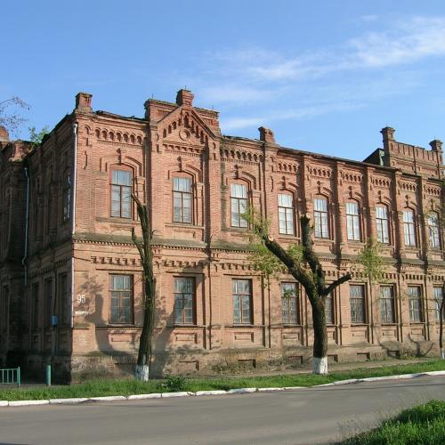 Фото Центральна районна бібліотека (реальне училище 1905р)