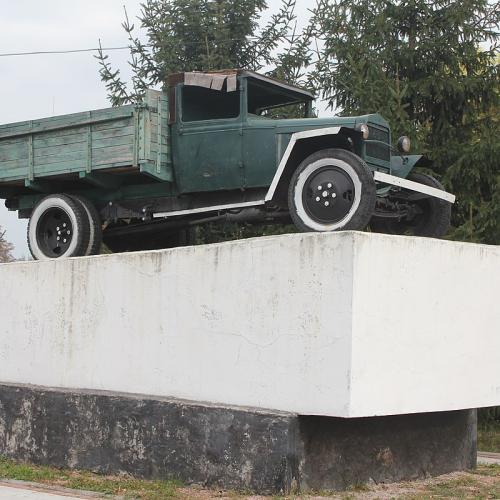 Фото радянському вантажному автомобілю