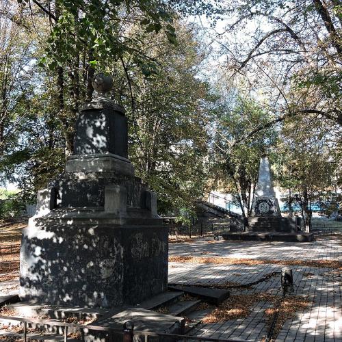 Фото Братська могила робітників залізничної служби зв'язку, 1936р