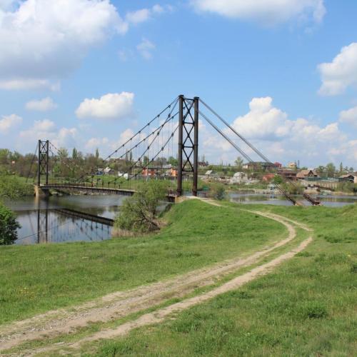 Фото Пішохідний підвісний міст (карачунівське водосховище)