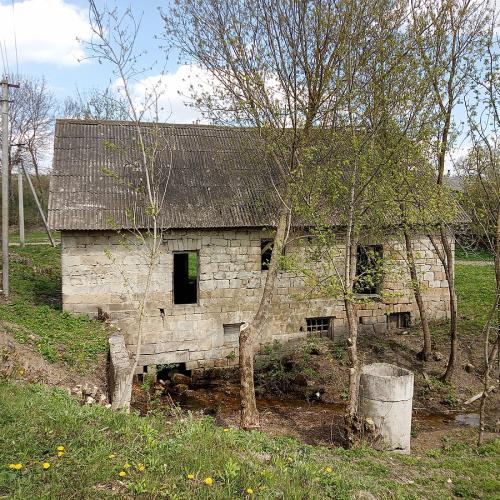 Фото Кам'яний млин річка Студениця